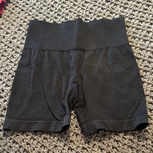 Colsie Black Ribbed Bike Shorts